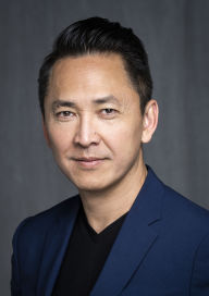 Viet Thanh Nguyen discusses  A MAN OF TWO FACES