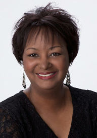 Rachel Renee Russell & her daughter, Nikki Russell, discuss & sign TALES FROM A NOT-SO-POSH PARIS ADVENTURE, the newest Dork Diaries!