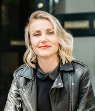 Eva Jurczyk celebrates 6:40 TO MONTREAL #BNMiddayMystery