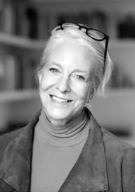 Bonnie Garmus discusses LESSONS IN CHEMISTRY