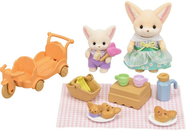 Calico Critters Sunny Picnic Set - Fennec Fox Sister & Baby, Dollhouse Playset with Figures and Accessories