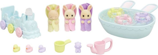 Calico Critters Triplets Baby Bathtime Set, Dollhouse Playset with 3 Figures and Accessories