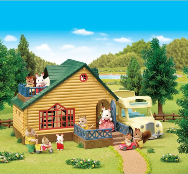 Calico Critters Log Cabin Gift Set, Dollhouse Playset with 4 Collectible Figures, Furniture and Accessories