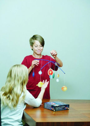 4m Kidzlabs Glow In The Dark Solar System Mobile Making Kit
