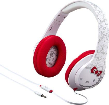 hello kitty with headphones