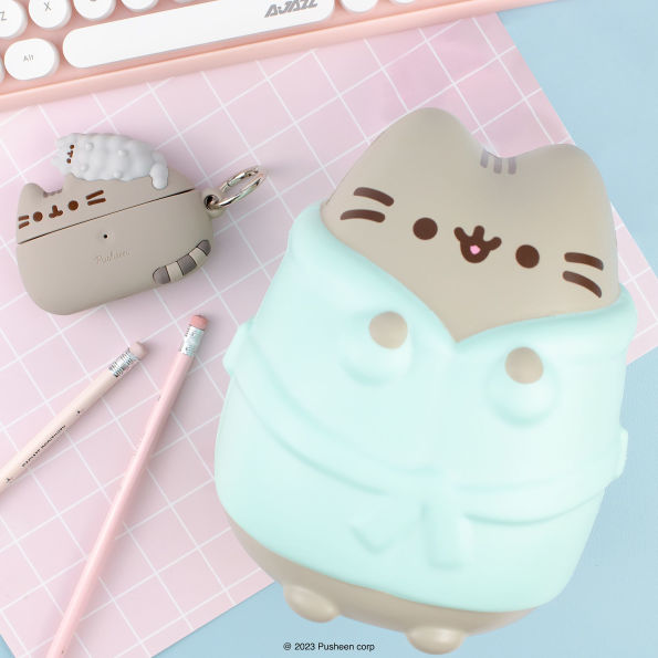 Pusheen Jumbo Squishy Robe