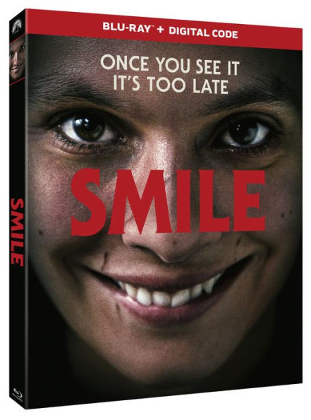 Smile [Includes Digital Copy] [Blu-ray]