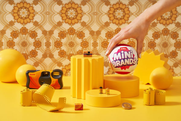 Mini Brands Retro Capsule 2 Pack by ZURU