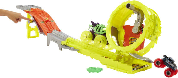 Hot Wheels Monster Trucks Power Smashers Race and Chase