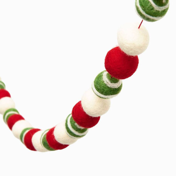 Christmas Swirl Felt Pom Garland