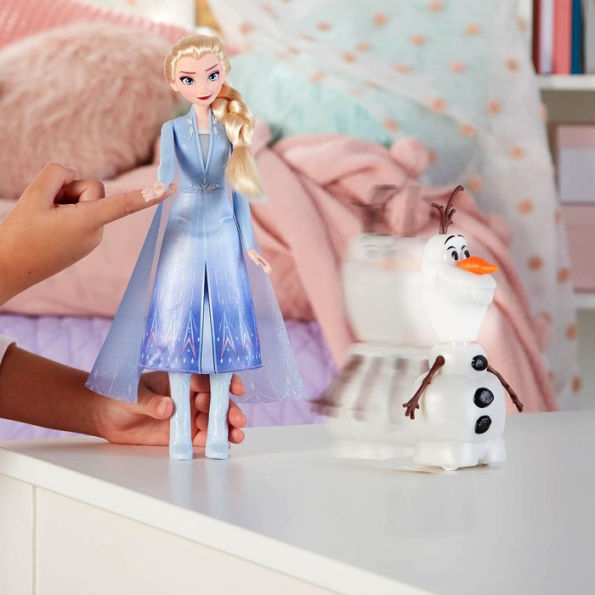 Frozen 2 Olaf and Elsa