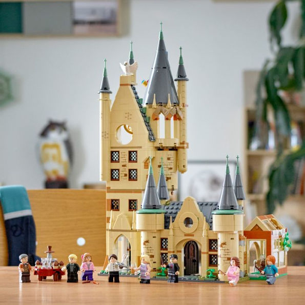 LEGO Harry Potter Hogwarts Astronomy Tower 75969, Castle Toy Playset with 8  Character Minifigures including Harry Potter and Draco Malfoy, Wizarding