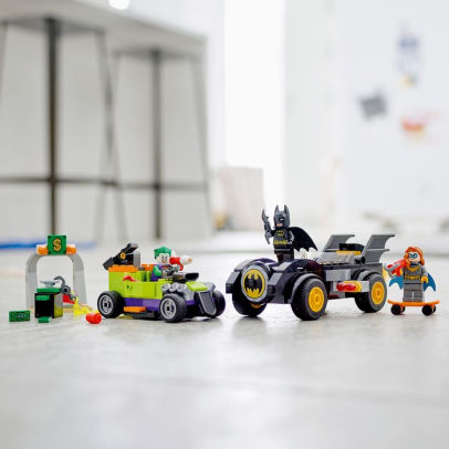 LEGO Super Heroes Batman vs. The Joker: Batmobile Chase 76180