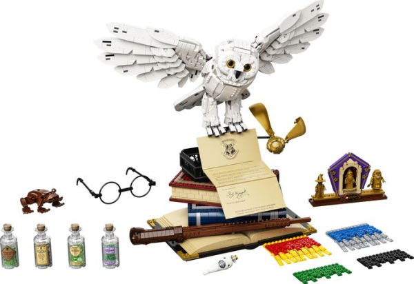 LEGO Hogwarts Icons assemble life-sized Harry Potter props - 9to5Toys