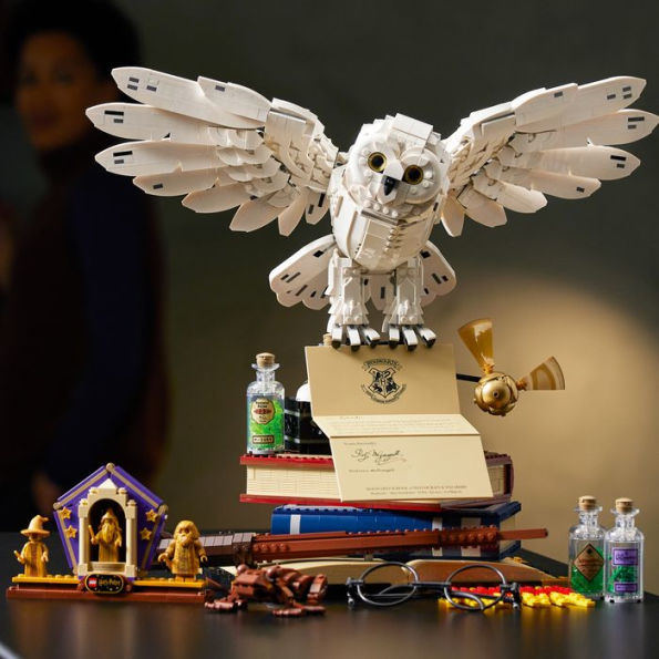 LEGO Harry Potter Hogwarts Icons Collectors Edition Release