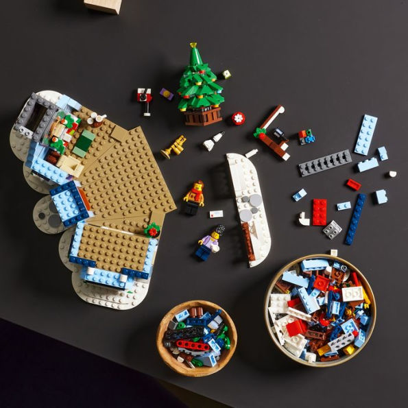 Santa’s Visit 10293 | LEGO® Icons | Buy online at the Official LEGO® Shop US