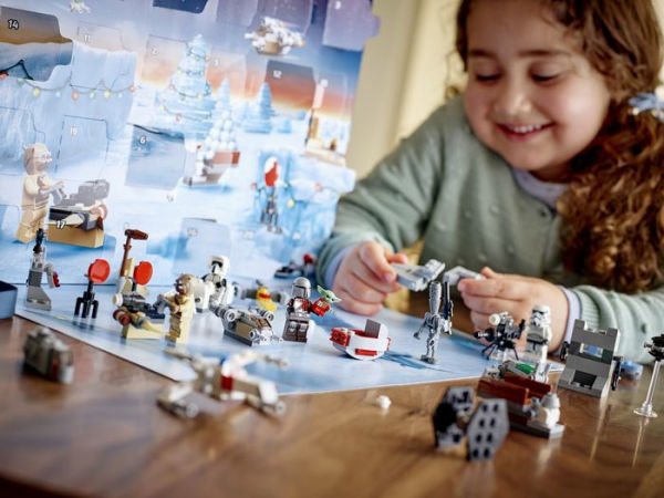 LEGO® Star Wars Advent Calendar 2021 75307