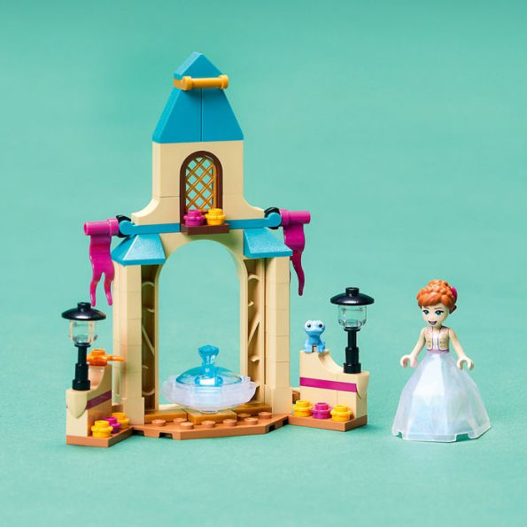 LEGO Disney Princess Annas Castle Courtyard 43198