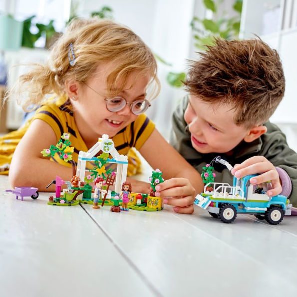 LEGO Friends Tree-Planting Vehicle 41707