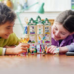 Alternative view 2 of LEGO Friends Emma's Art School 41711