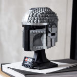 Alternative view 7 of LEGO Star Wars The Mandalorian Helmet 75328