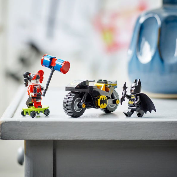 LEGO Super Heroes Batman versus Harley Quinn 76220