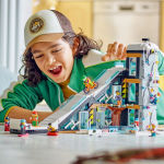 Alternative view 4 of LEGO® My City Ski and Climbing Center 60366 (Retiring Soon)