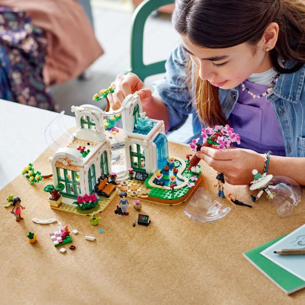 LEGO Friends Botanical Garden 41757