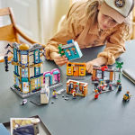 Alternative view 3 of LEGO® Creator Main Street 31141 (Retiring Soon)