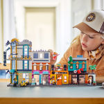 Alternative view 4 of LEGO® Creator Main Street 31141 (Retiring Soon)