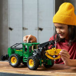 Alternative view 4 of LEGO® Technic John Deere 948L-II Skidder 42157 (Retiring Soon)