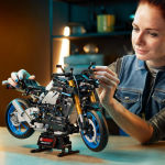Alternative view 4 of LEGO Technic Yamaha MT-10 SP 42159