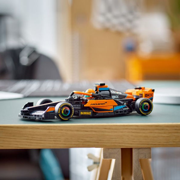 LEGO Speed Champions 2023 McLaren Formula 1 Race Car 76919