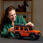 Alternative view 4 of LEGO Technic Mercedes-Benz G 500 PROFESSIONAL Line 42177