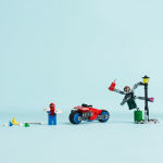 Alternative view 5 of LEGO® Super Heroes Motorcycle Chase: Spider-Man vs. Doc Ock 76275 (Retiring Soon)