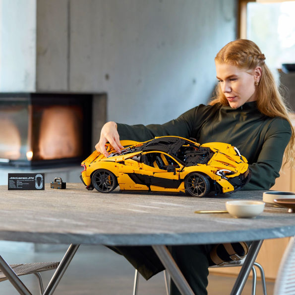 LEGO Technic McLaren P1 42172