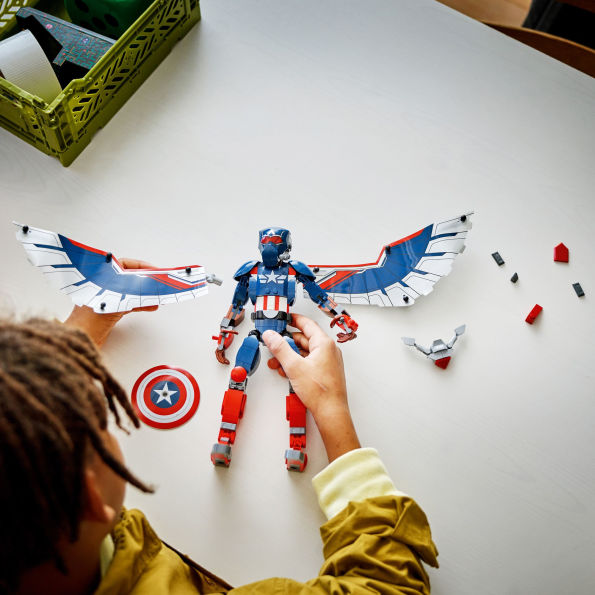 LEGO Super Heroes New Captain America Construction Figure 76296