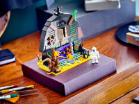 Alternative view 2 of LEGO Halloween Barn 40721