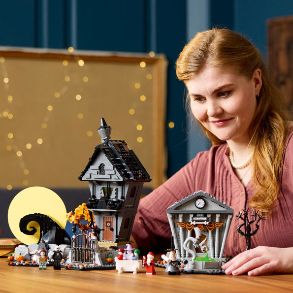 LEGO Ideas Disney Tim Burton's The Nightmare Before Christmas 21351