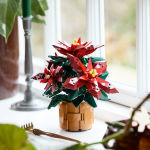 Alternative view 5 of LEGO Icons Poinsettia 10370