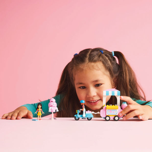 LEGO Friends Cotton Candy Stand and Scooter 42643