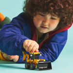 Alternative view 4 of LEGO Technic Backhoe Loader 42197