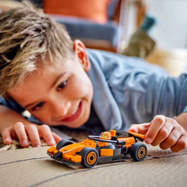 LEGO City Formula 1 F1® Driver with McLaren Race Car 60442