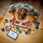 Alternative view 3 of LEGO City Formula 1 F1® Truck with RB20 & AMR24 F1® Cars 60445