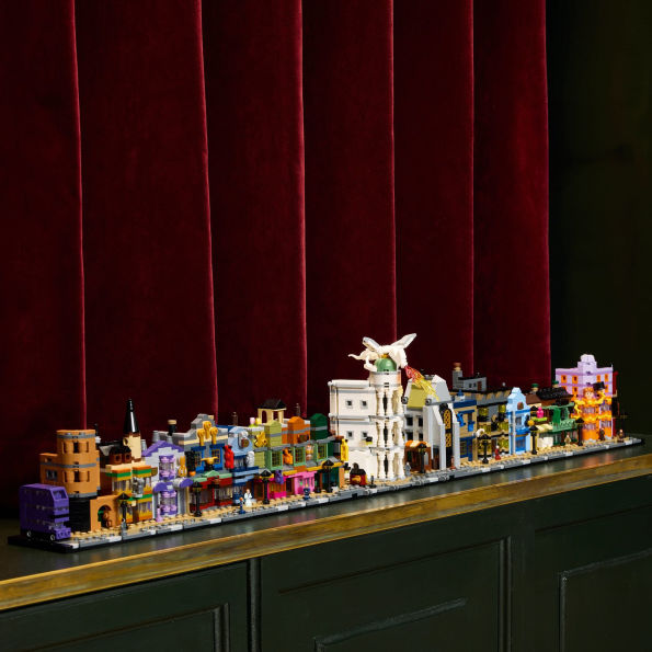 LEGO Harry Potter Diagon Alley Wizarding Shops 76444