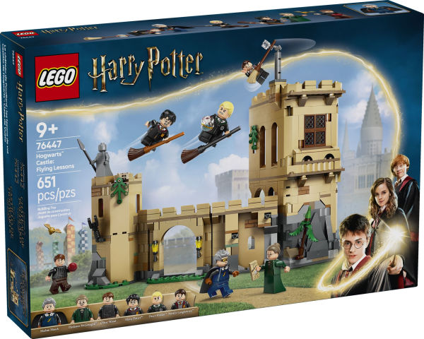 LEGO Harry Potter Hogwarts Castle: Flying Lessons 76447