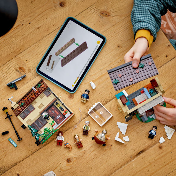 LEGO Harry Potter Privet Drive: Aunt Marge's Visit 76451