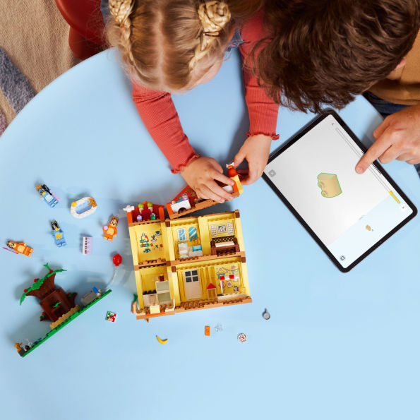 LEGO Bluey Bluey's Family House 11203