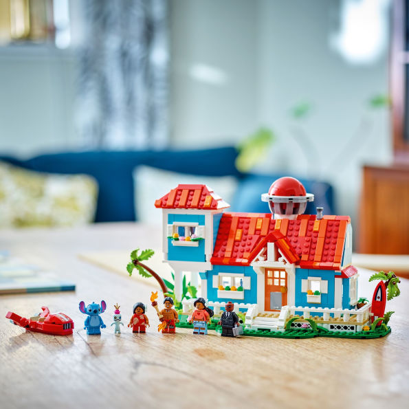 LEGO Disney Classic 43268 Lilo and Stitch Beach House