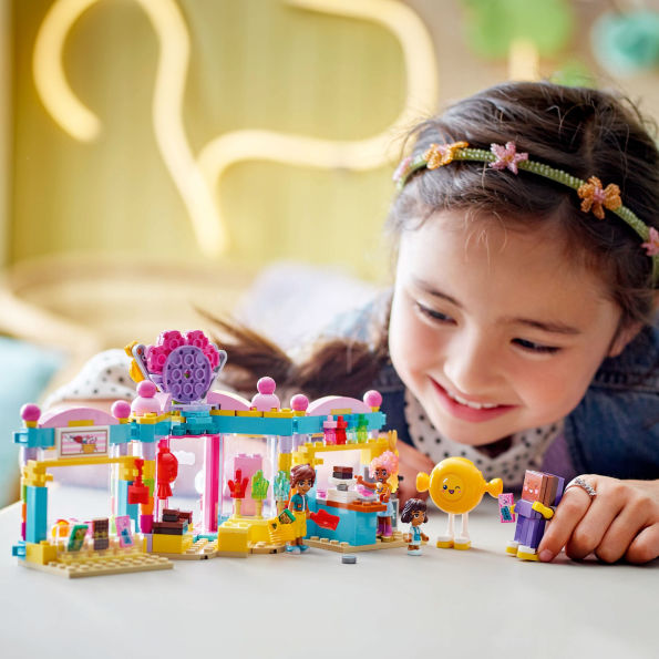 LEGO Friends Heartlake City Candy Store 42649